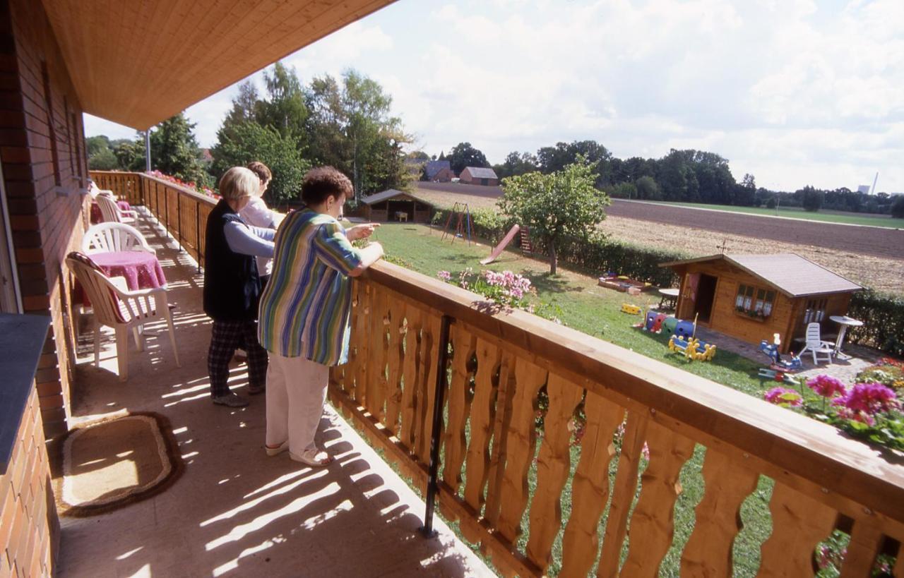Ferienhof Meyer Landhotel Petershagen Esterno foto