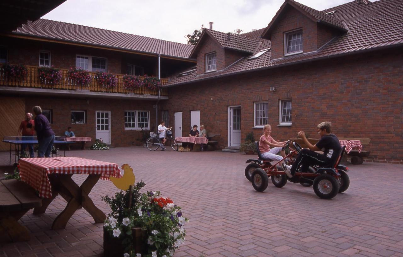 Ferienhof Meyer Landhotel Petershagen Esterno foto